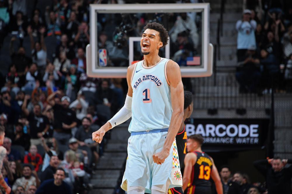 阿尔巴在边 阿尔巴在边